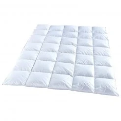 Steppdecke aus Microfaser, 135x200 cm - Leicht & Kuschelig - Perfekt fürs Bett