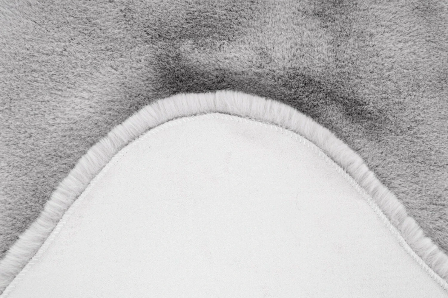 Kinderteppich Katze Grau 81x90 cm - Weicher Spielteppich für Kinderzimmer 5 Kinderteppich Katze Grau 81x90 cm - Weicher Spielteppich für Kinderzimmer – Bild 3