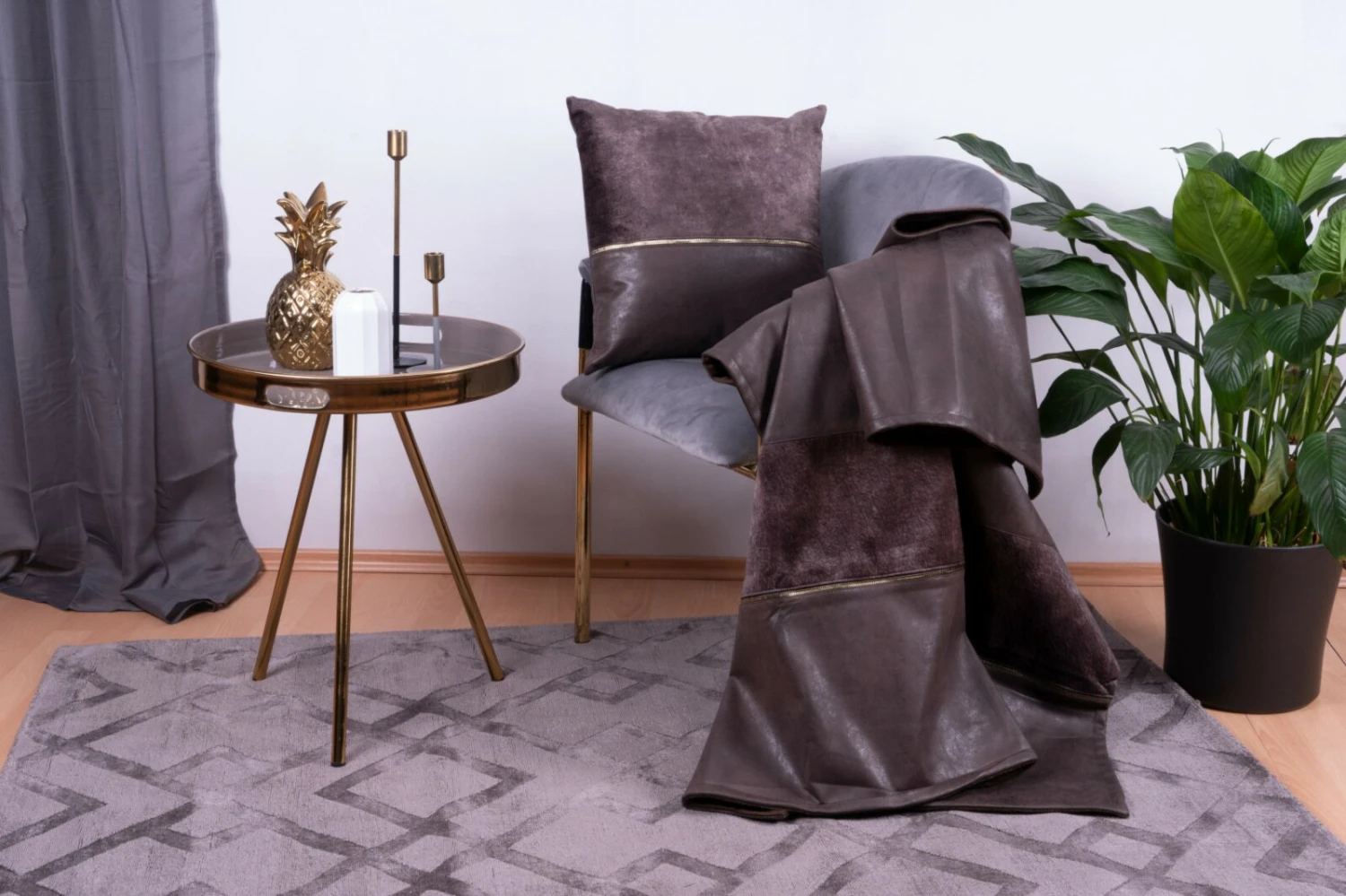 Grau-Braune Decke & Kissen Set - 45x45 cm - Ideal für Sofa & Wohnzimmer 4 Grau-Braune Decke & Kissen Set - 45x45 cm - Ideal für Sofa & Wohnzimmer – Bild 2