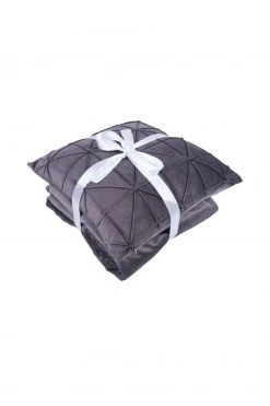 Decke & Kissen Set - Graphit - Samtige Optik mit Zierstreifen | Sofakissen | Wohnaccessoires 9 Decke & Kissen Set - Graphit - Samtige Optik mit Zierstreifen | Sofakissen | Wohnaccessoires -Heimtextilien Verkäufe 9004160000 04 1600Wx1600H