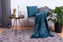 Decke & Kissen in Petrol - Samtige Optik mit Zierstreifen | Sofakissen & Zierkissen -Heimtextilien Verkäufe 9004160100 02 1600Wx1600H