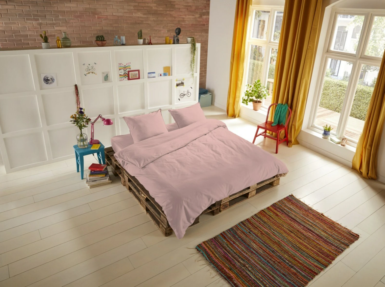 Rosa Satin-Bettwäsche 135x200 cm - Luxuriöser Schlafkomfort 4 Rosa Satin-Bettwäsche 135x200 cm - Luxuriöser Schlafkomfort – Bild 2