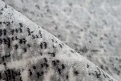 Teppich BAROQUE AE 900 - Anthrazit, 80x150 cm - Kurzflorteppiche für stilvolles Wohnen 8 Teppich BAROQUE AE 900 - Anthrazit, 80x150 cm - Kurzflorteppiche für stilvolles Wohnen -Heimtextilien Verkäufe 9004703800 03 1600Wx1600H