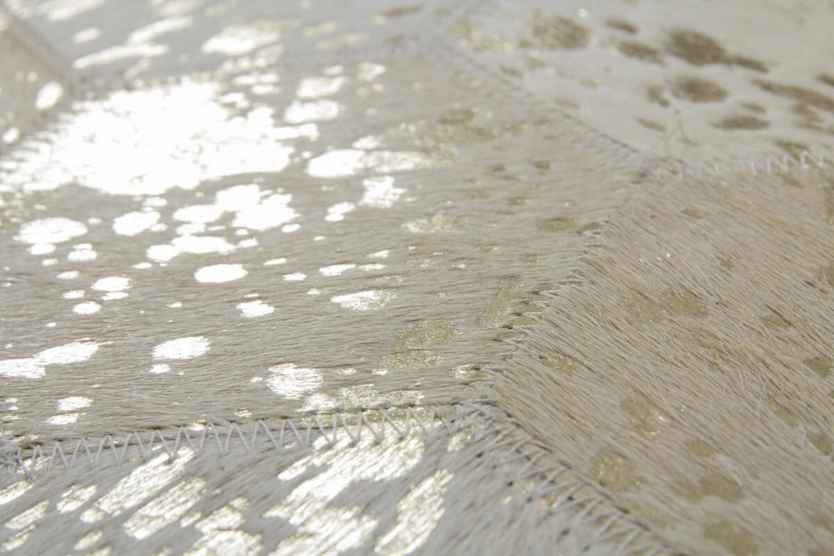 Lederteppich DAZZLE 200 - Elfenbein-Gold - 80x150 cm - Hochwertiger Lederteppich für stilvolles Wohnen 5 Lederteppich DAZZLE 200 - Elfenbein-Gold - 80x150 cm - Hochwertiger Lederteppich für stilvolles Wohnen – Bild 3