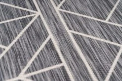 Teppich MAYA 200 - Anthrazit - 80x150 cm - Hochwertiger Kurzflorteppich für stilvolles Wohnen 8 Teppich MAYA 200 - Anthrazit - 80x150 cm - Hochwertiger Kurzflorteppich für stilvolles Wohnen -Heimtextilien Verkäufe 9004715000 03 1600Wx1600H