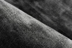 Teppich VILLAGE 100 - Graphit - 80x150 cm | Kurzflorteppich für moderne Wohnräume 8 Teppich VILLAGE 100 - Graphit - 80x150 cm | Kurzflorteppich für moderne Wohnräume -Heimtextilien Verkäufe 9004733700 03 1600Wx1600H