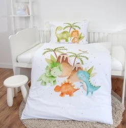 Kinderbettwäsche DINOS - Weiß & Grün - 100x135 cm - Atmungsaktiv & Weich - Perfekt für Kinderbetten 7 Kinderbettwäsche DINOS - Weiß & Grün - 100x135 cm - Atmungsaktiv & Weich - Perfekt für Kinderbetten -Heimtextilien Verkäufe 9005177200 02 1600Wx1600H